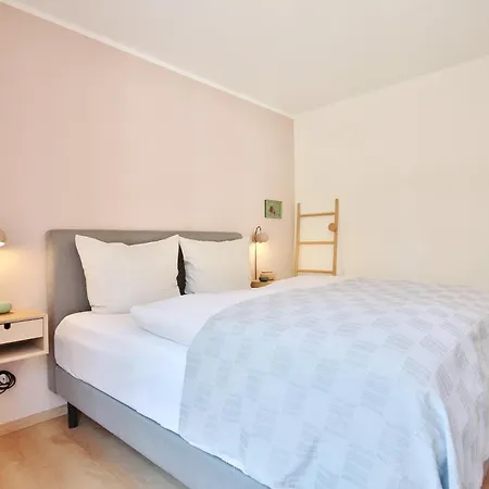 Gorch-fock-strasse 16 Gorch-fock-str 16 6 アパート *